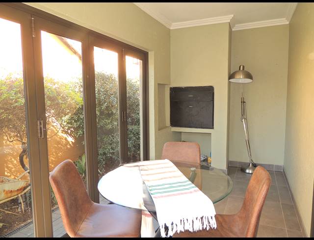 2 BEDROOM TOWNHOUSE FOR SALE IN AMOROSA